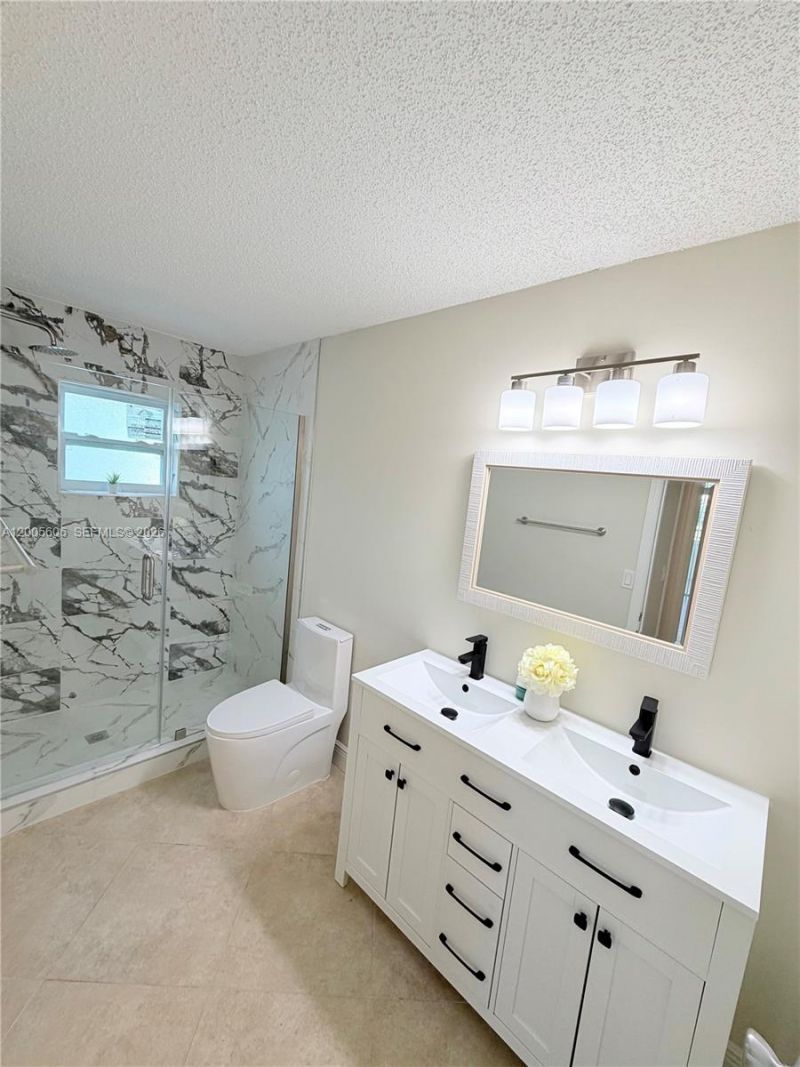 8581 NW 17th St, Plantation, FL 33322 Photo