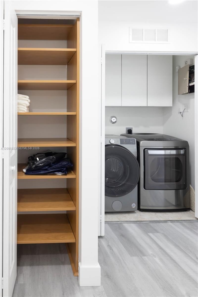 345 NE 194th Ln , Miami, FL 33179 Photo