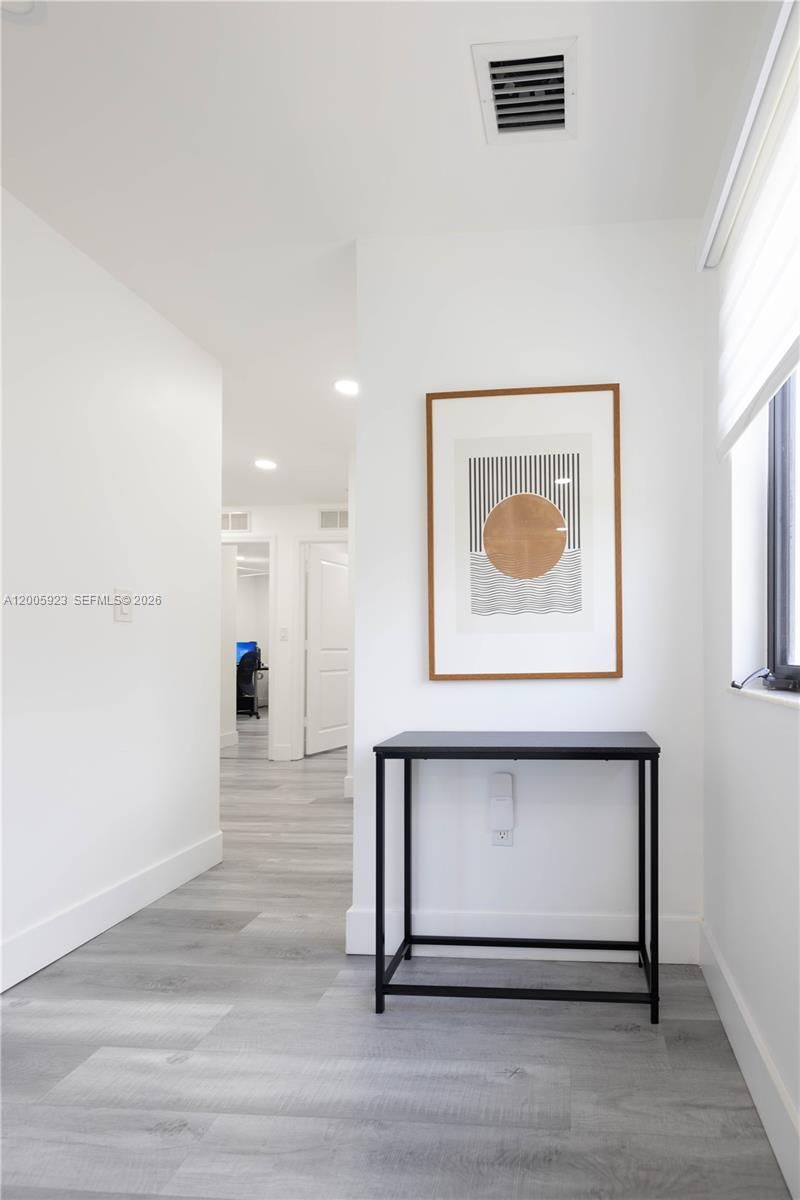 345 NE 194th Ln , Miami, FL 33179 Photo