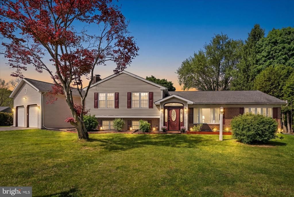2 Cathy Ann Drive, Reading, PA 19606 Main Photo