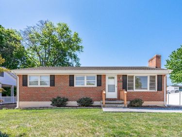 525 Water Oak Road, Roanoke, VA 24019