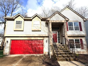 845 Canter Lane, Auburn Hills, MI 48326