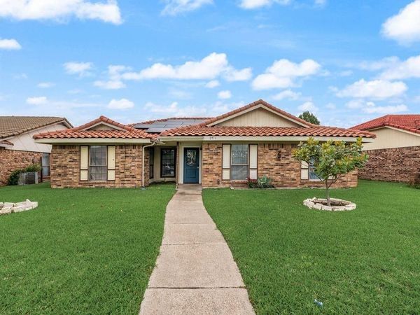 2711 Eagle Pass, Mesquite, TX 75150