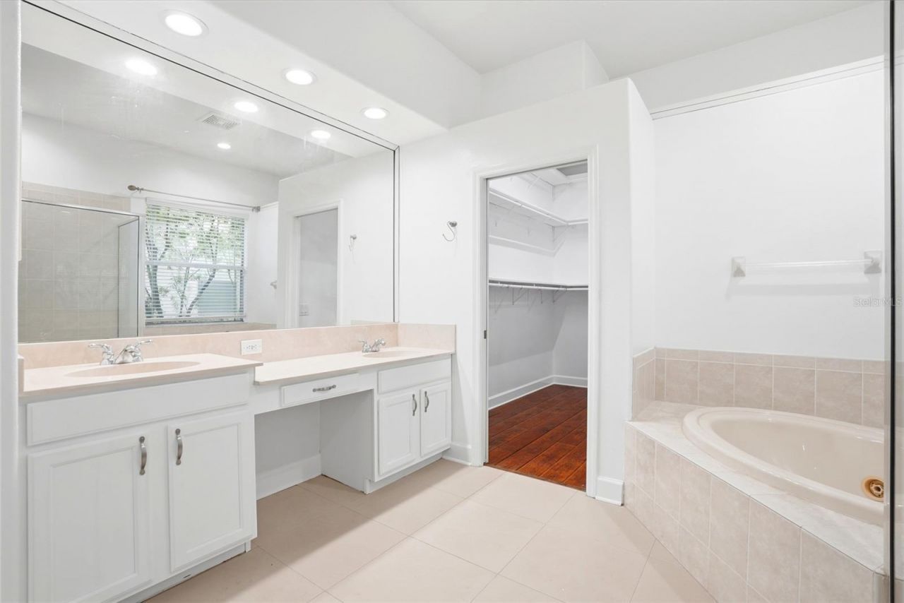 11637 Bristol Chase Drive, Tampa, FL 33626 Photo