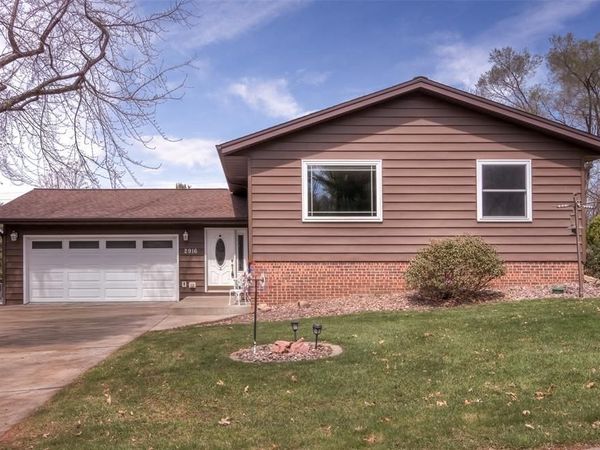 2916 Trinity Street, Eau Claire, WI 54703