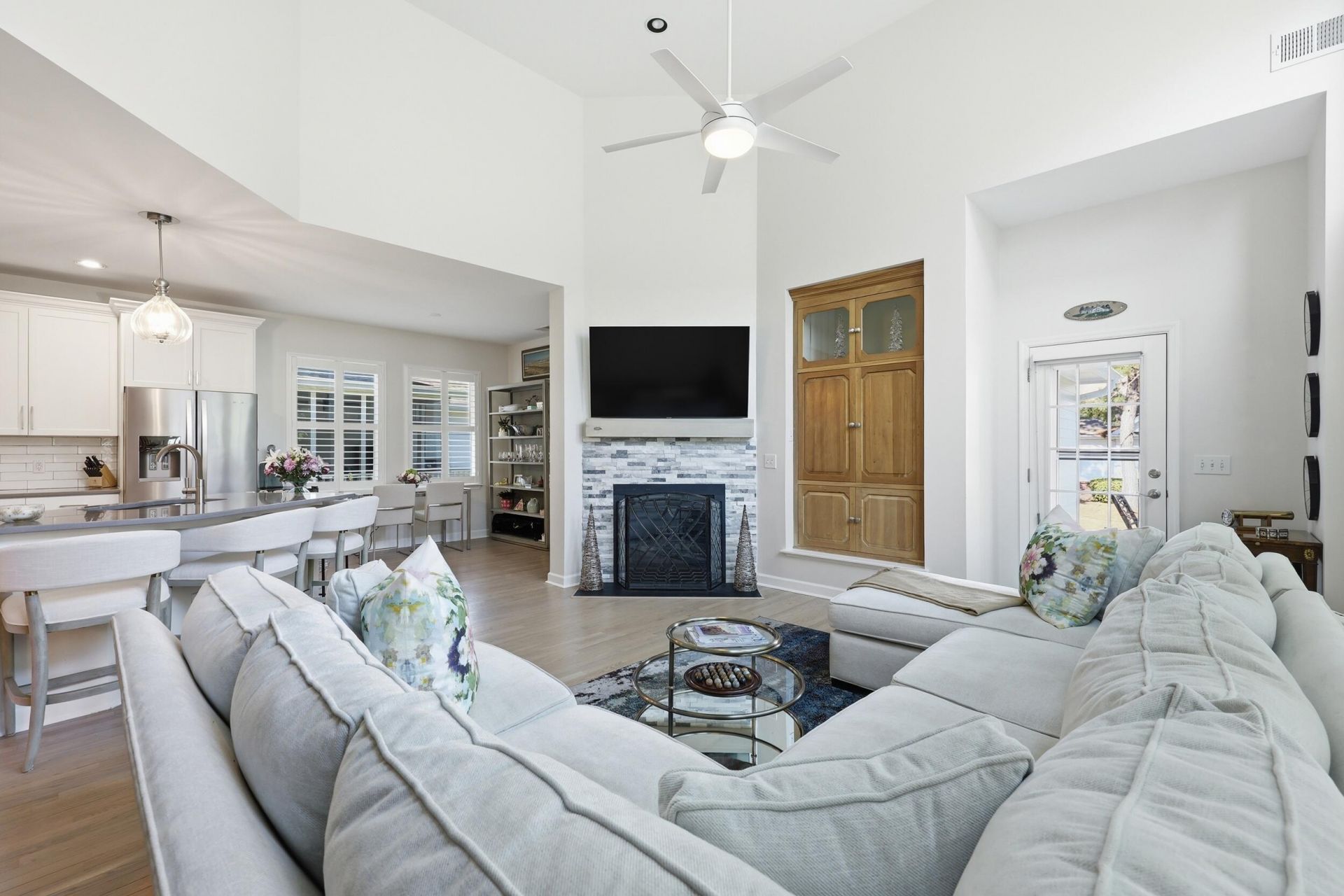 114 Etiwan Park Street Photo 13