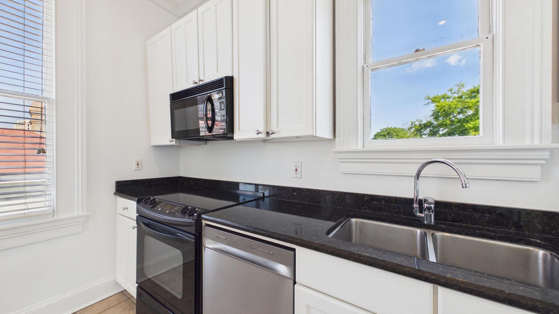 180 Broad Street Photo 16