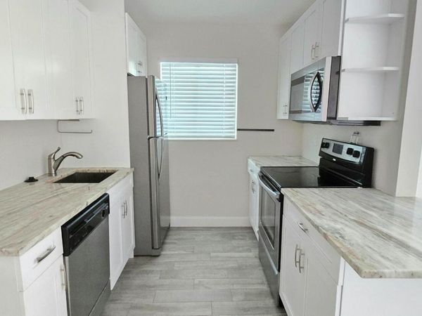 115 SW 1st Avenue, Unit 7, Boynton Beach, FL 33435