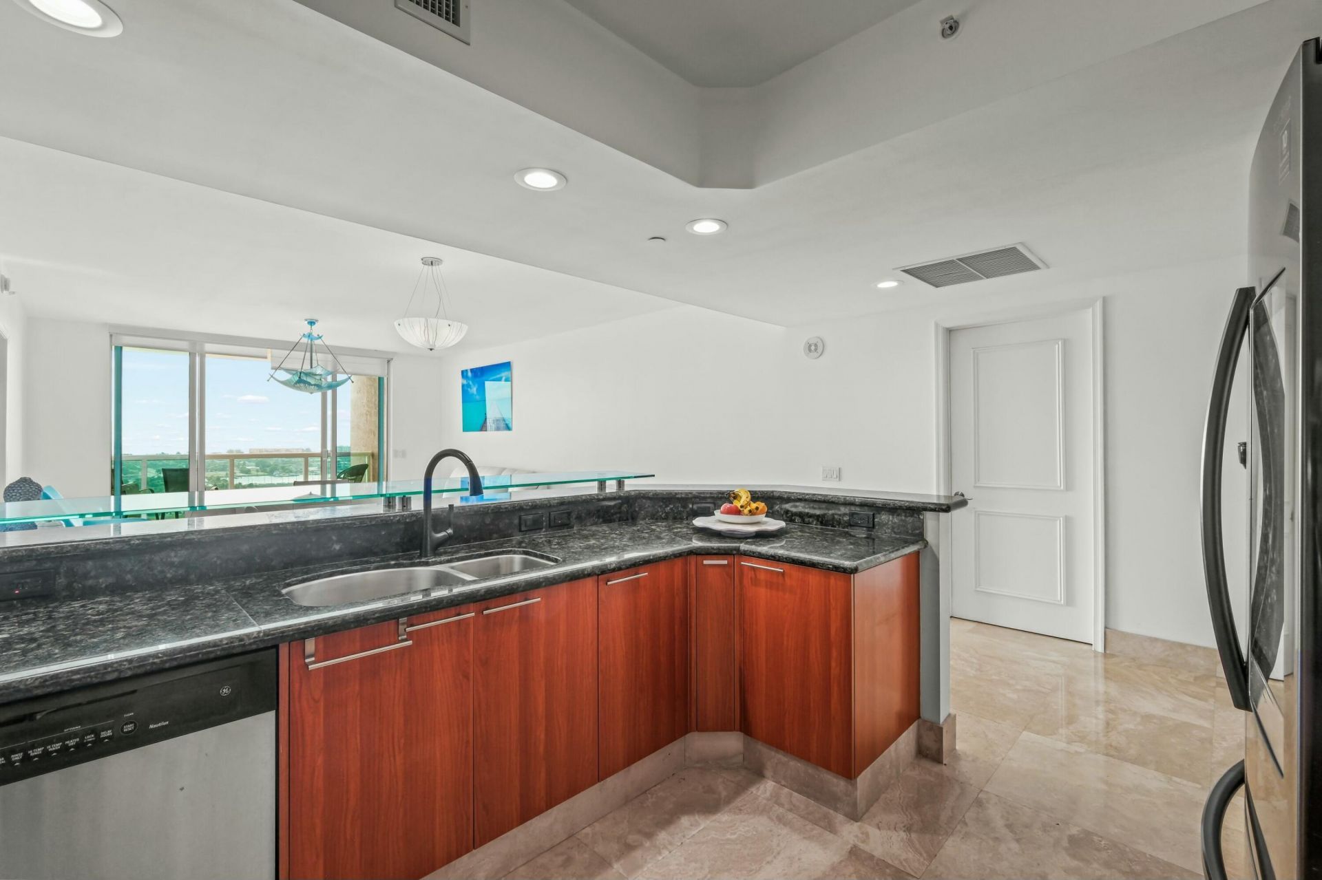 2640 Lake Shore Drive, Unit 1710, Riviera Beach, FL 33404 Photo