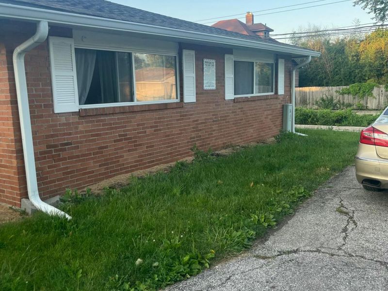 1913 Denune Avenue, Columbus, OH 43211 Photo 4