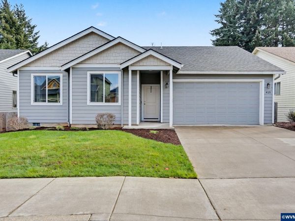 415 NW 6th St, Willamina, OR 97396