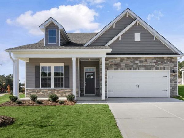 800 Fernwind Circle , Aberdeen, NC 28315