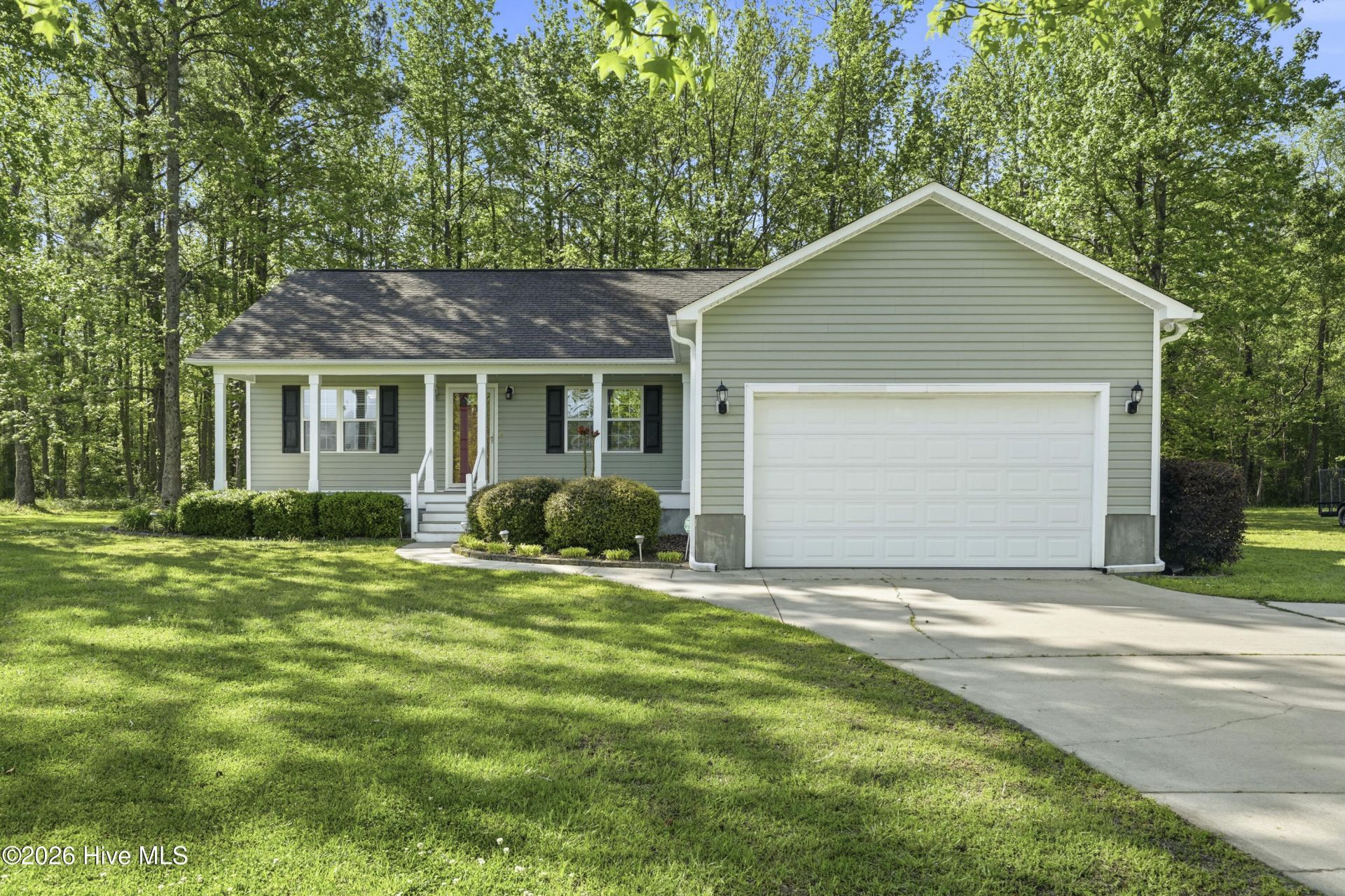 187 Over Street, Burgaw, NC 28425 Main Photo