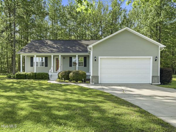 187 Over Street, Burgaw, NC 28425