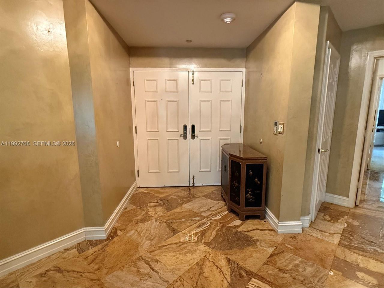 3700 Island Blvd , Unit C203, Aventura, FL 33160 Photo