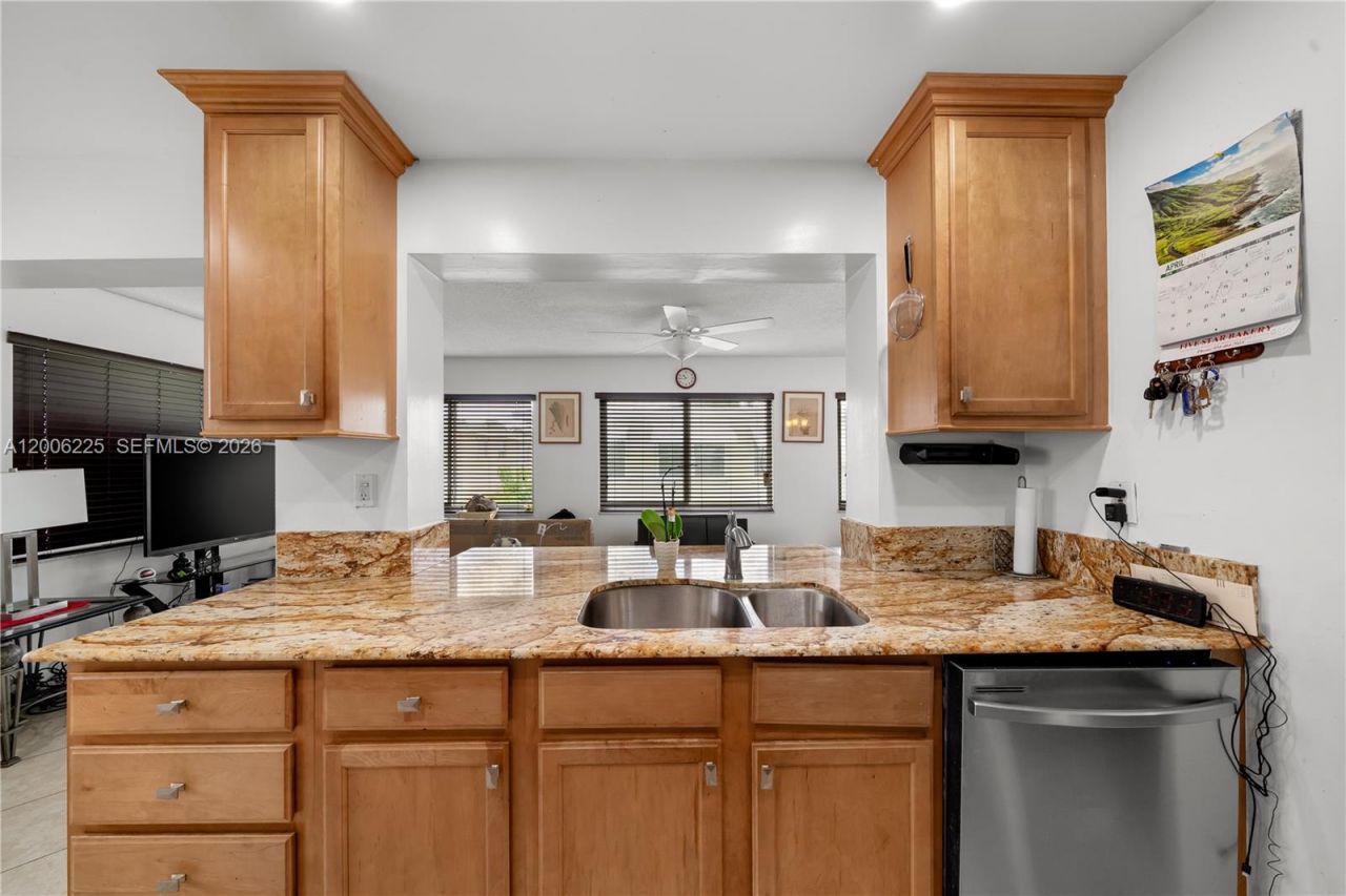 4402 NW 44th Ave , Tamarac, FL 33319 Photo