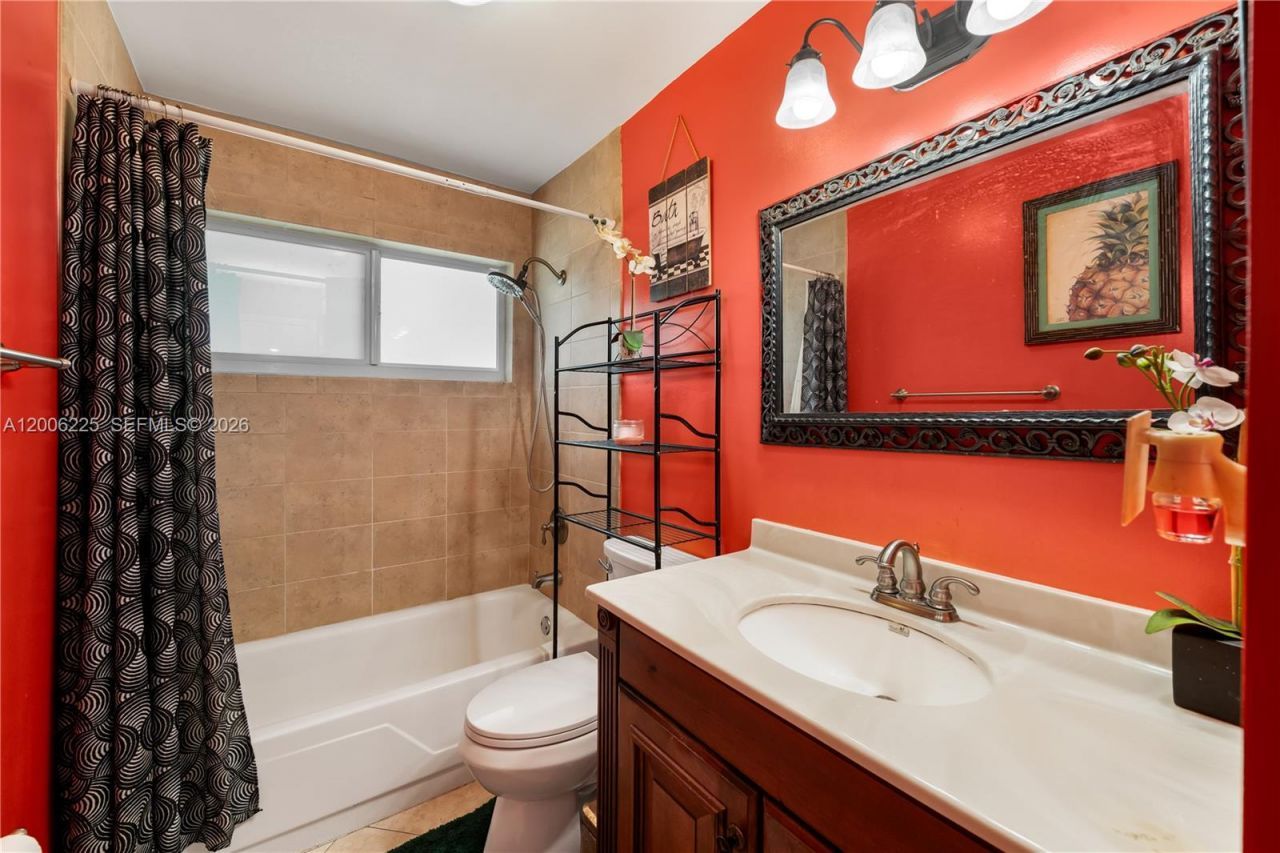 4402 NW 44th Ave , Tamarac, FL 33319 Photo