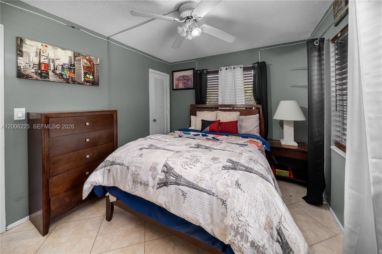 4402 NW 44th Ave , Tamarac, FL 33319 Photo