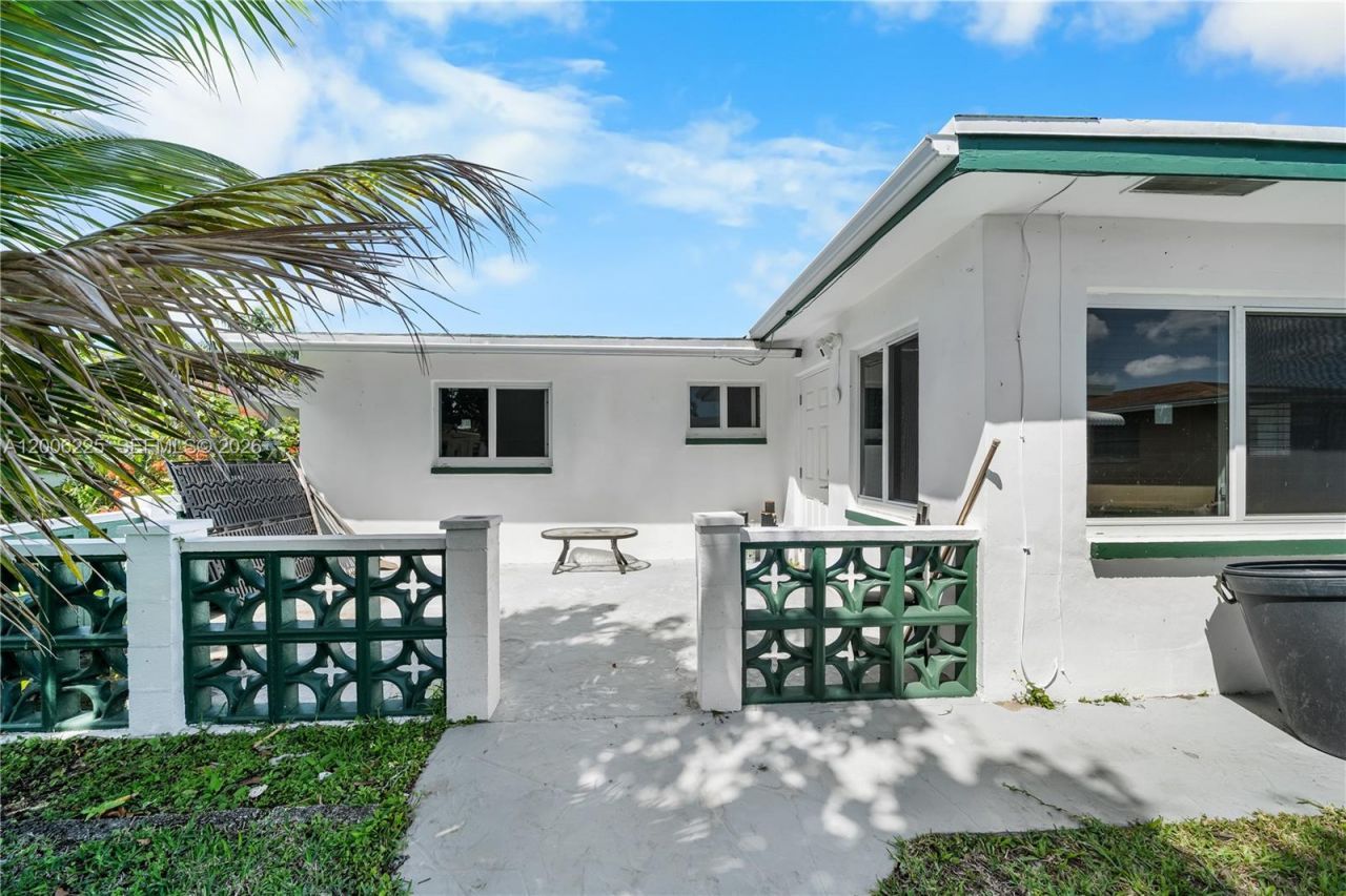 4402 NW 44th Ave , Tamarac, FL 33319 Photo