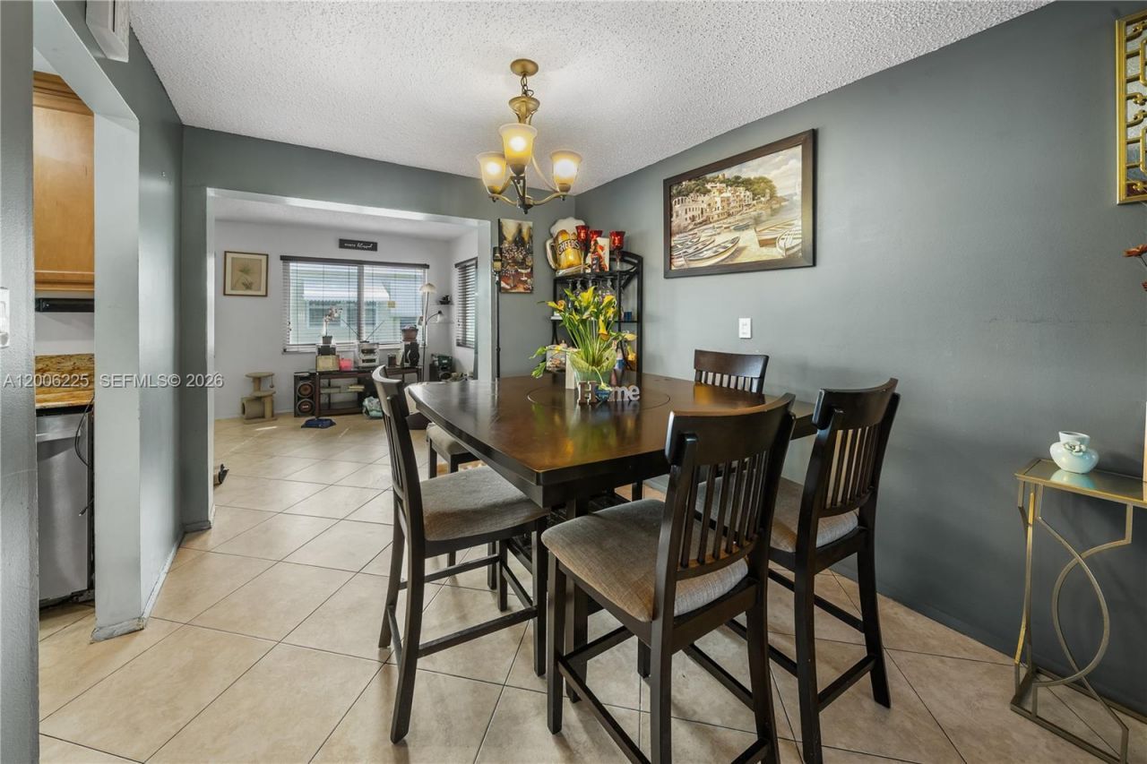 4402 NW 44th Ave , Tamarac, FL 33319 Photo