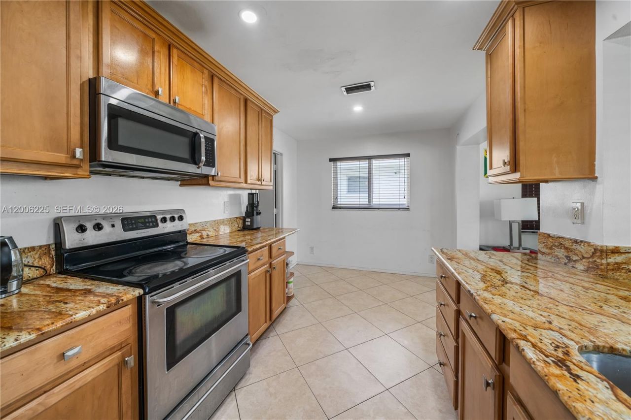 4402 NW 44th Ave , Tamarac, FL 33319 Photo
