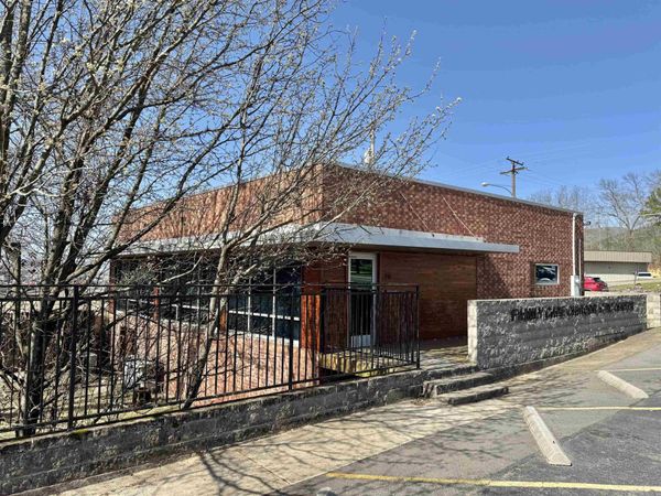 711 Albert Pike Road, Hot Springs, AR 71913