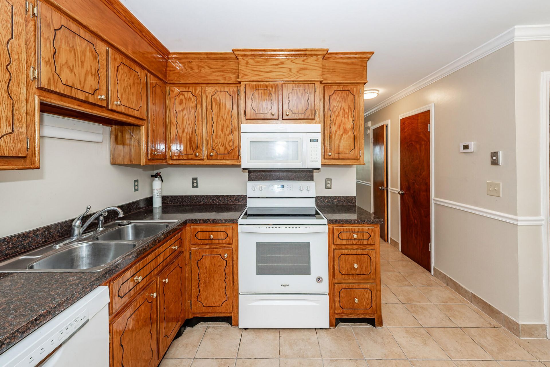 278 Fleming Road Photo 13