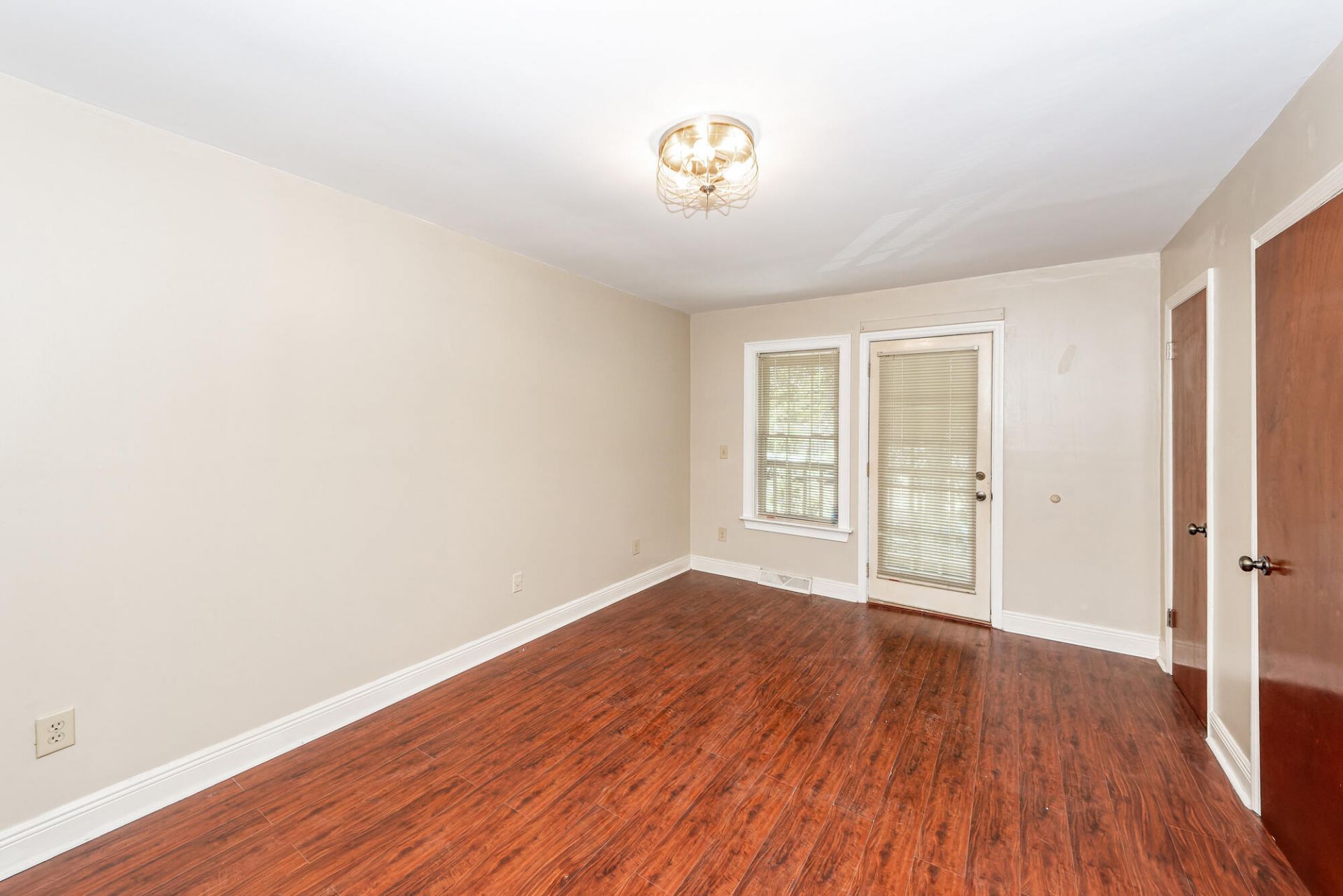 278 Fleming Road Photo 20