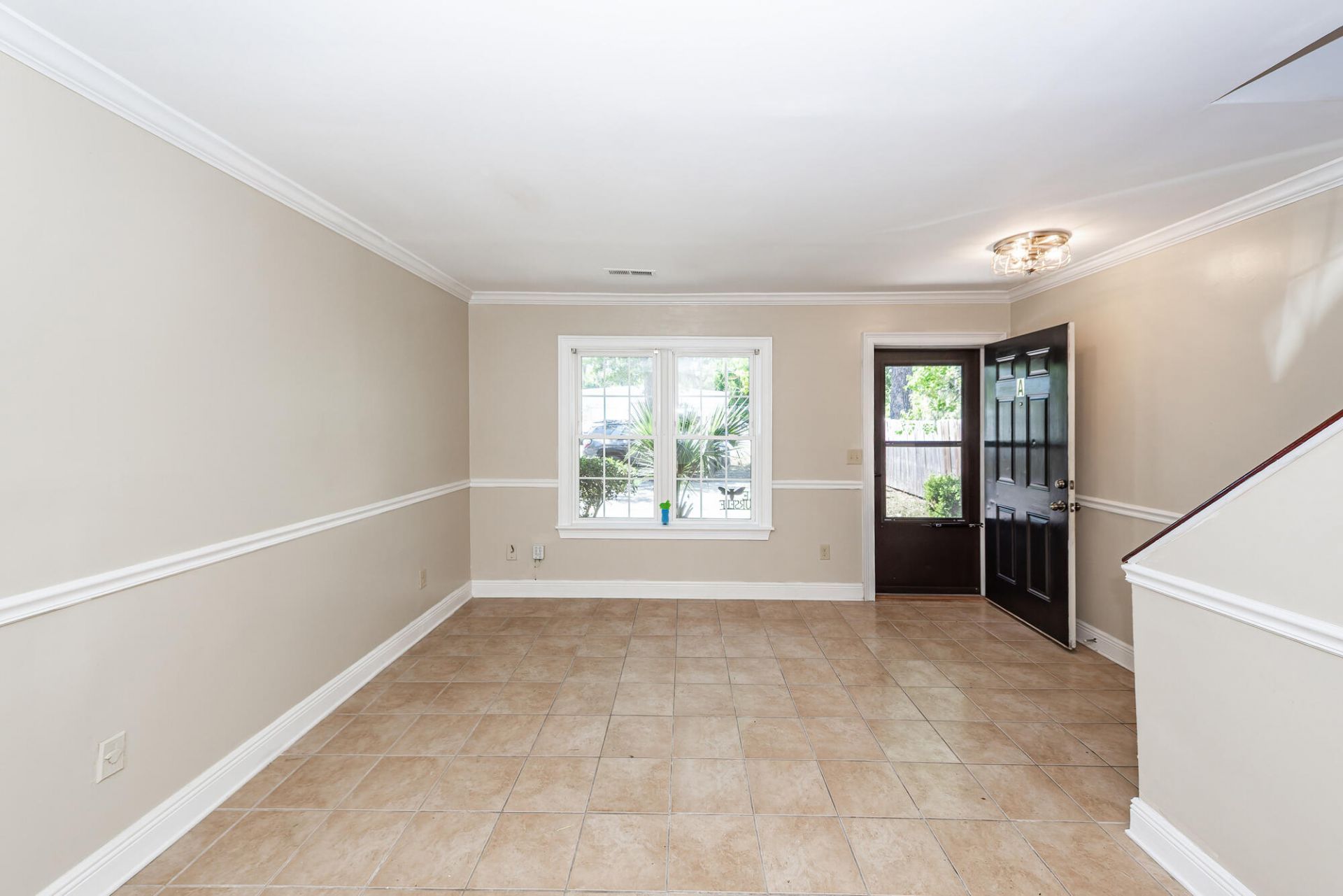 278 Fleming Road Photo 7