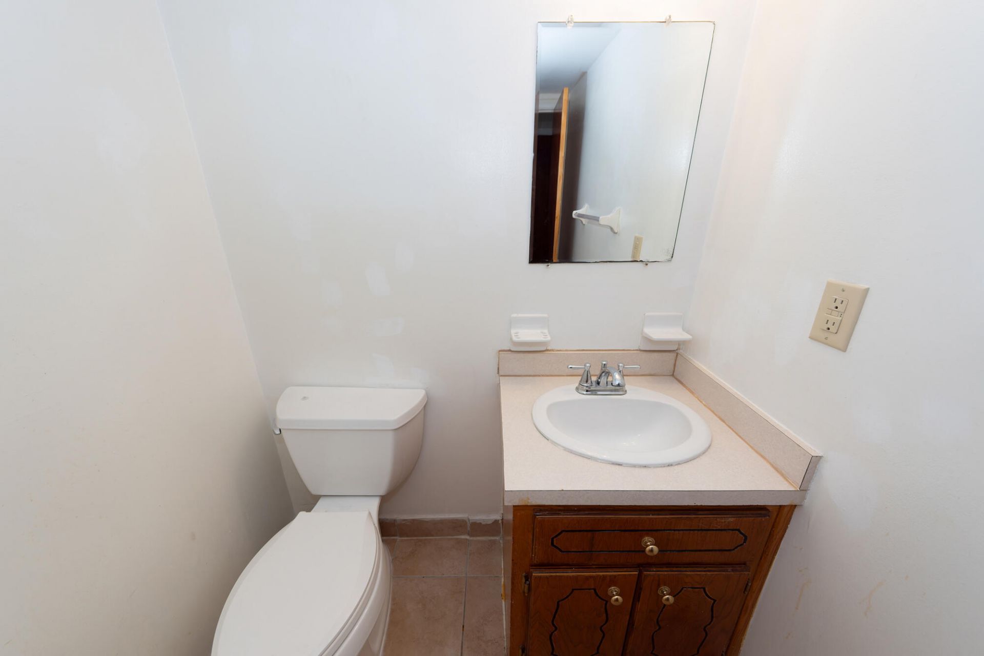 278 Fleming Road Photo 9