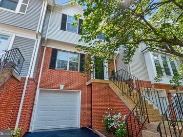 232 FINCHINGFIELD COURT, STERLING, VA 20165