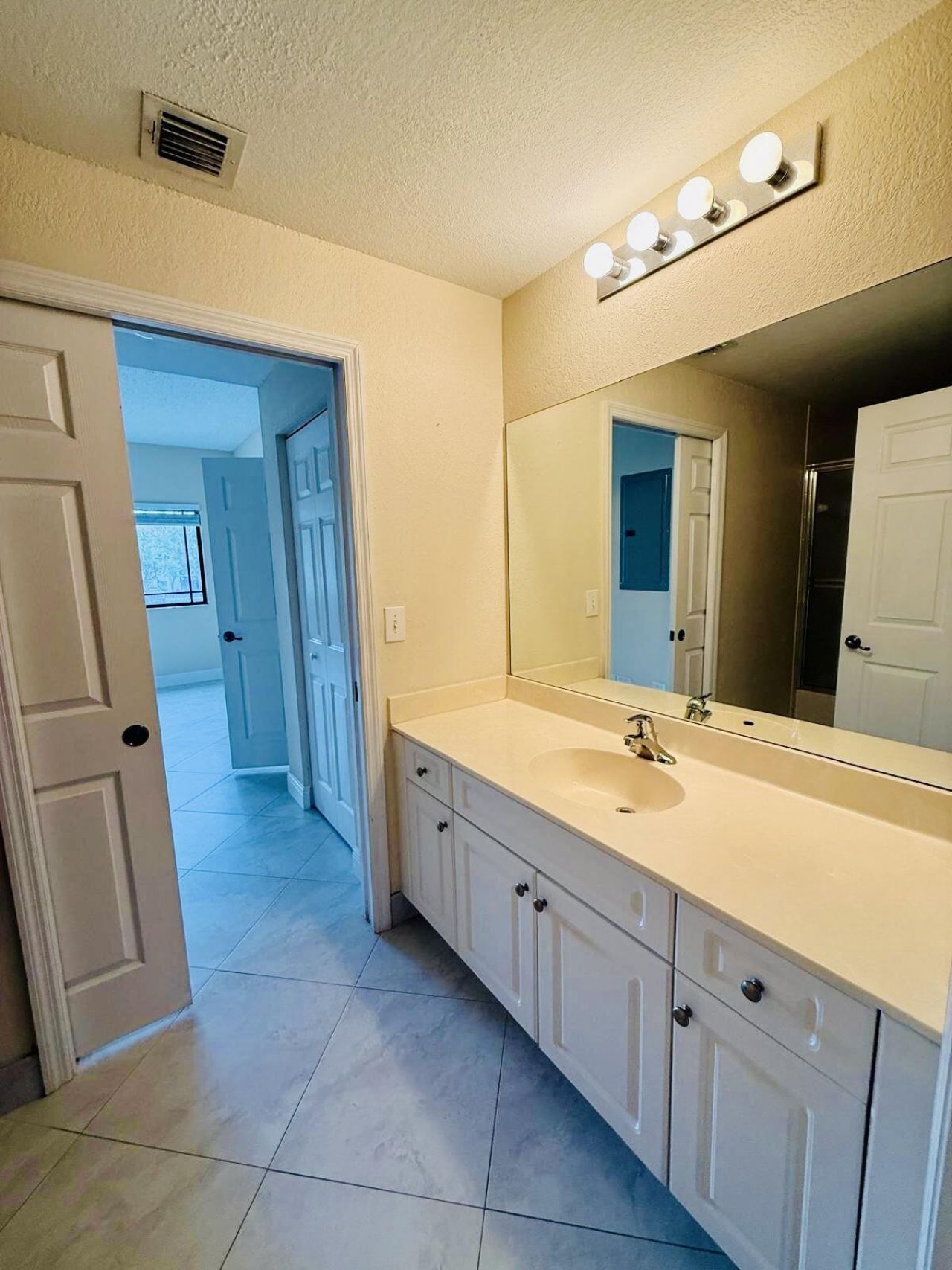 2917 Tuscany Court, Unit 204, Palm Beach Gardens, FL 33410 Photo