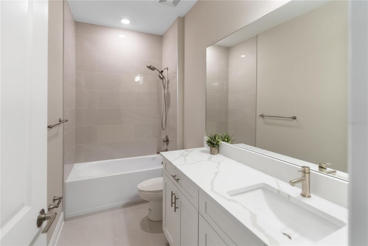 17526 Savory Mist Circle, Bradenton, FL 34211 Photo