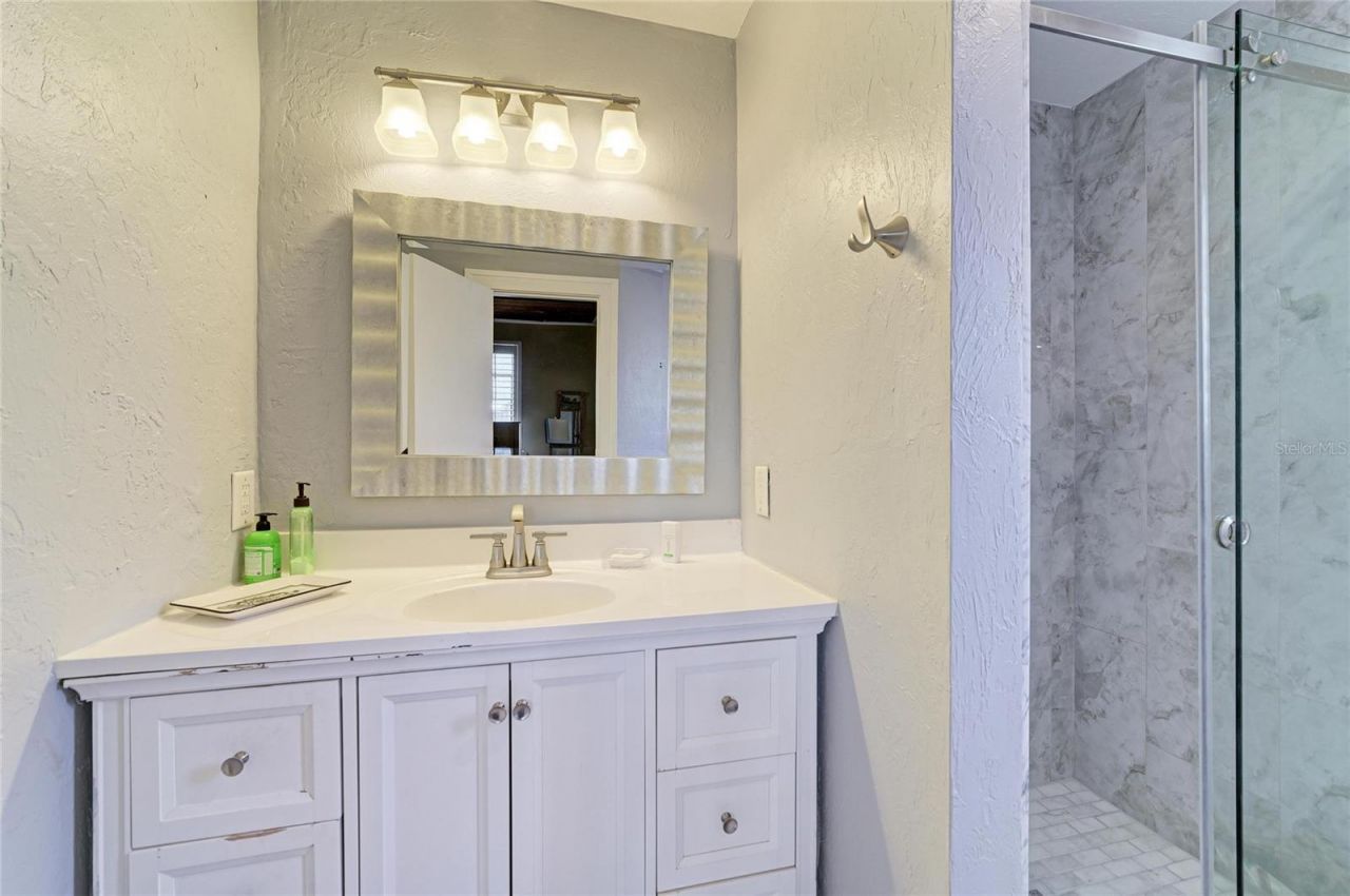 210 N 17th Street W, Unit 14, Bradenton, FL 34205 Photo