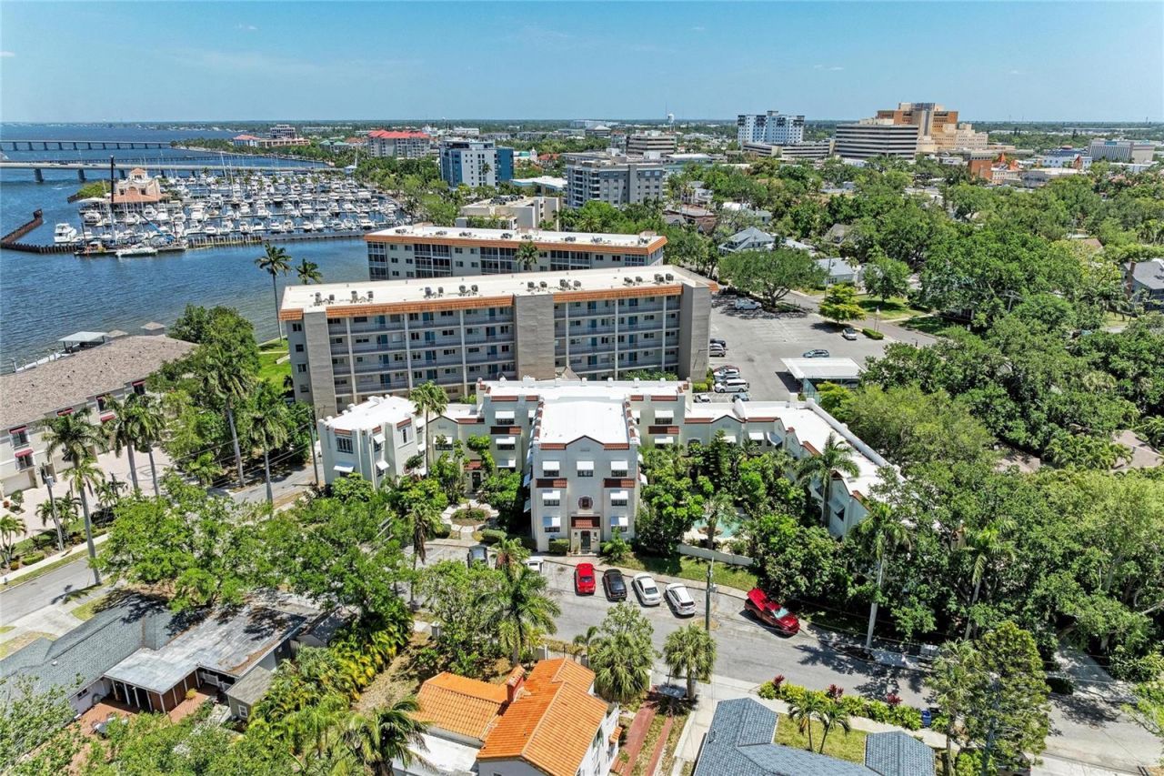 210 N 17th Street W, Unit 14, Bradenton, FL 34205 Photo