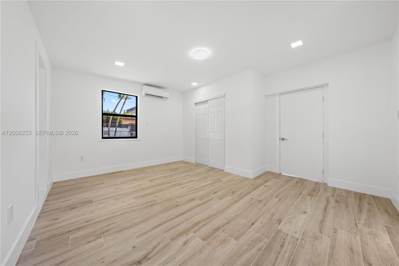 235 NW 127th St, North Miami, FL 33168 Photo