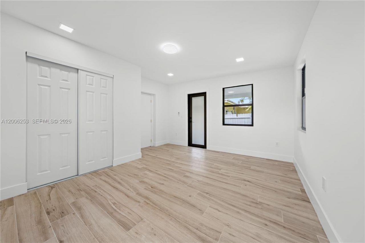 235 NW 127th St, North Miami, FL 33168 Photo