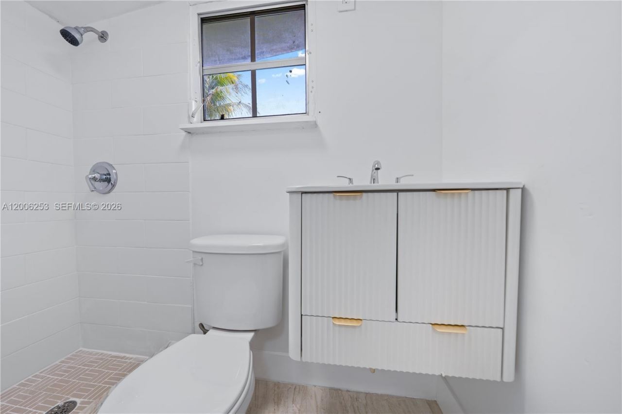 235 NW 127th St, North Miami, FL 33168 Photo