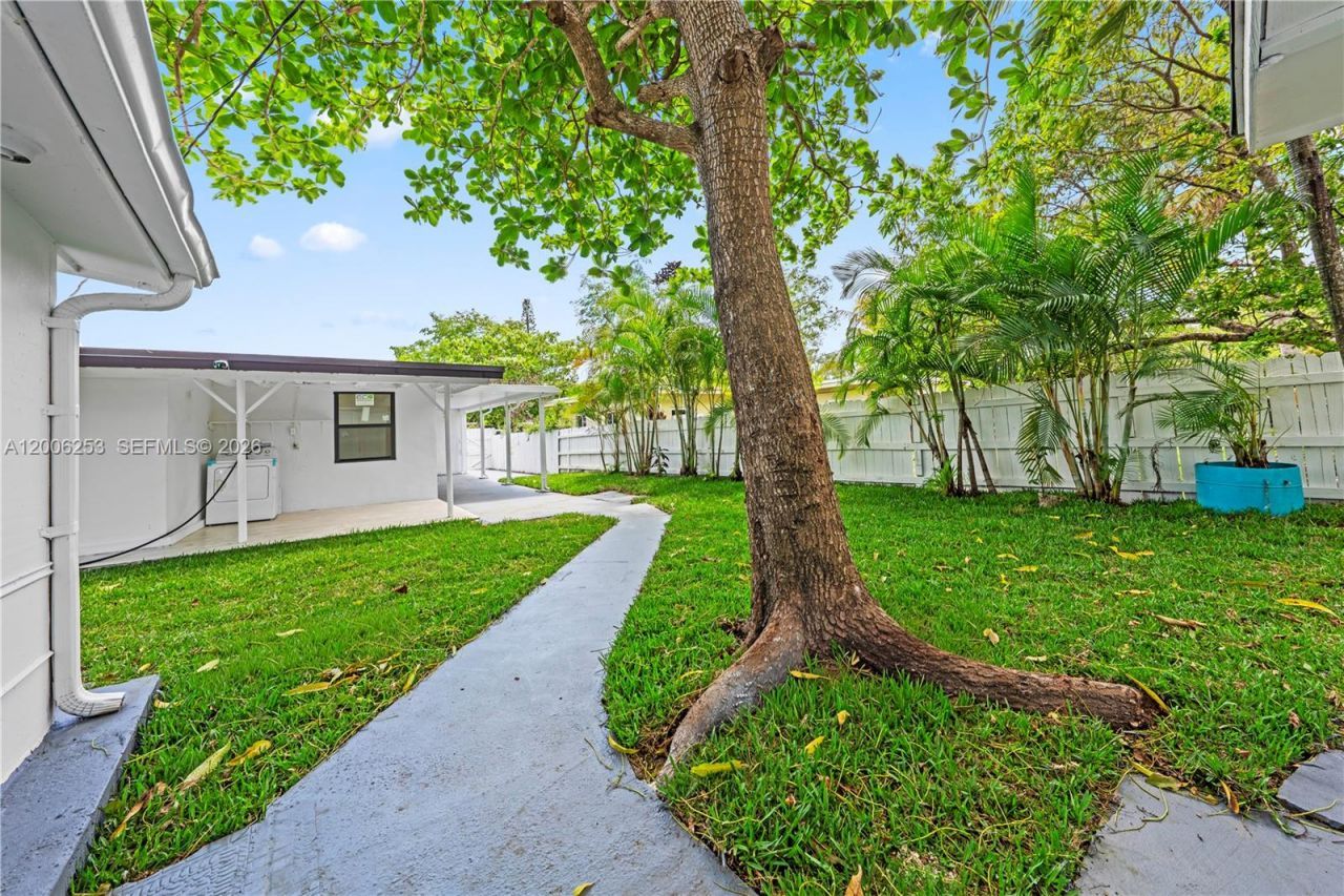 235 NW 127th St, North Miami, FL 33168 Photo
