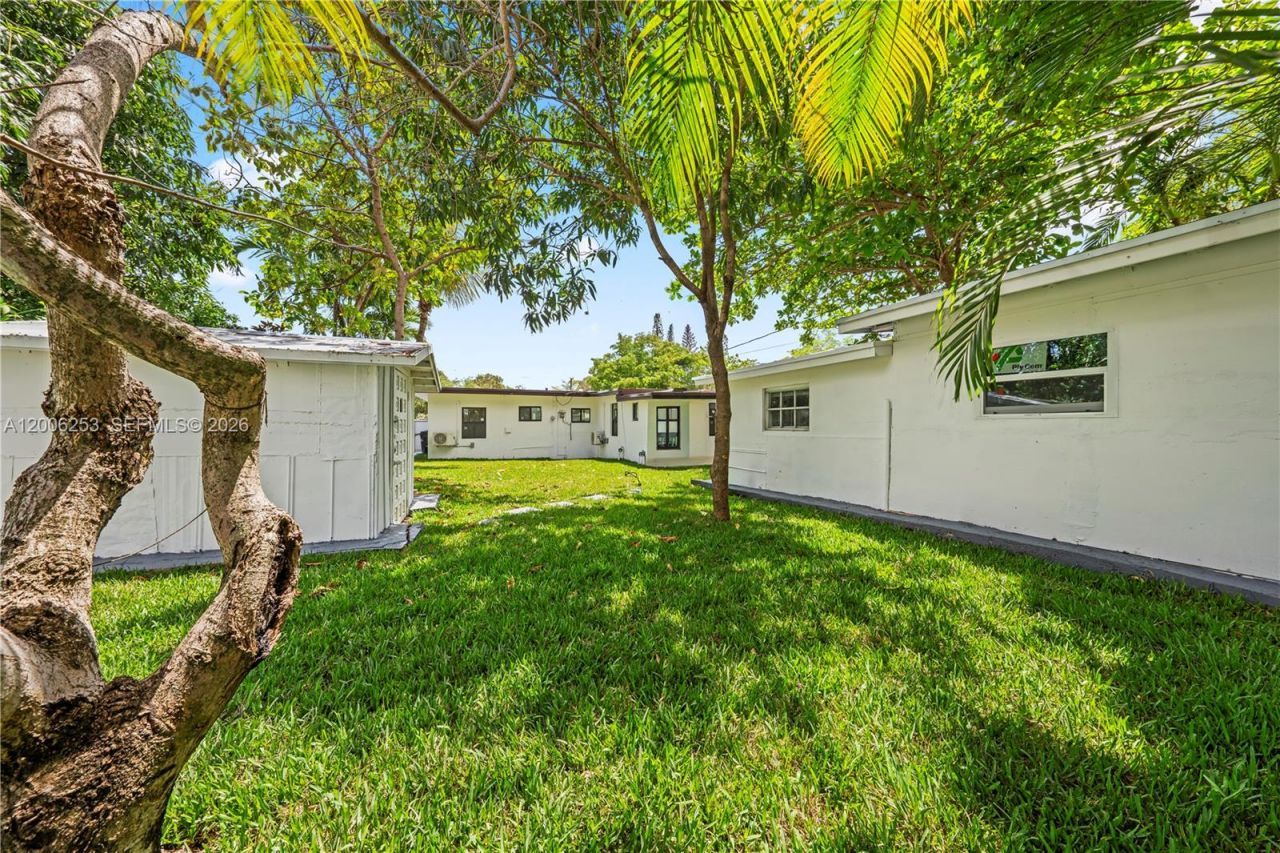 235 NW 127th St, North Miami, FL 33168 Photo