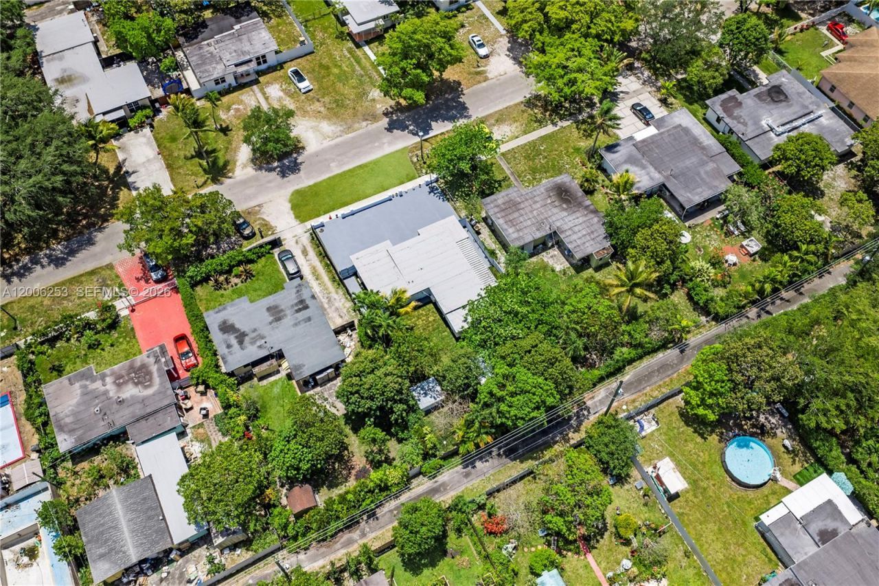 235 NW 127th St, North Miami, FL 33168 Photo