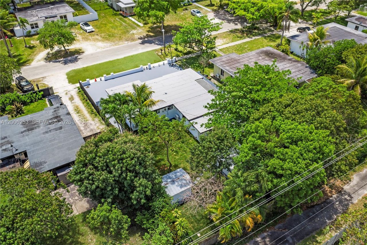 235 NW 127th St, North Miami, FL 33168 Photo