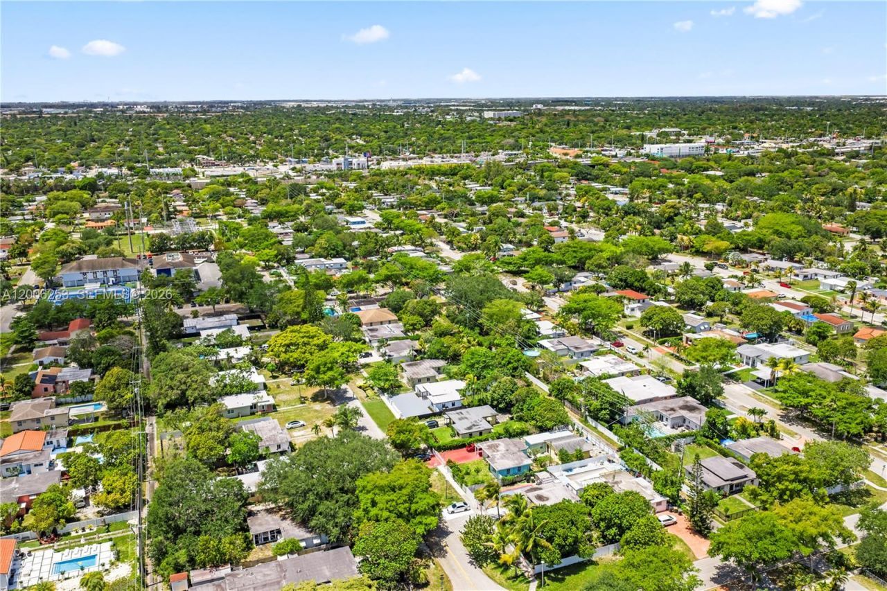 235 NW 127th St, North Miami, FL 33168 Photo