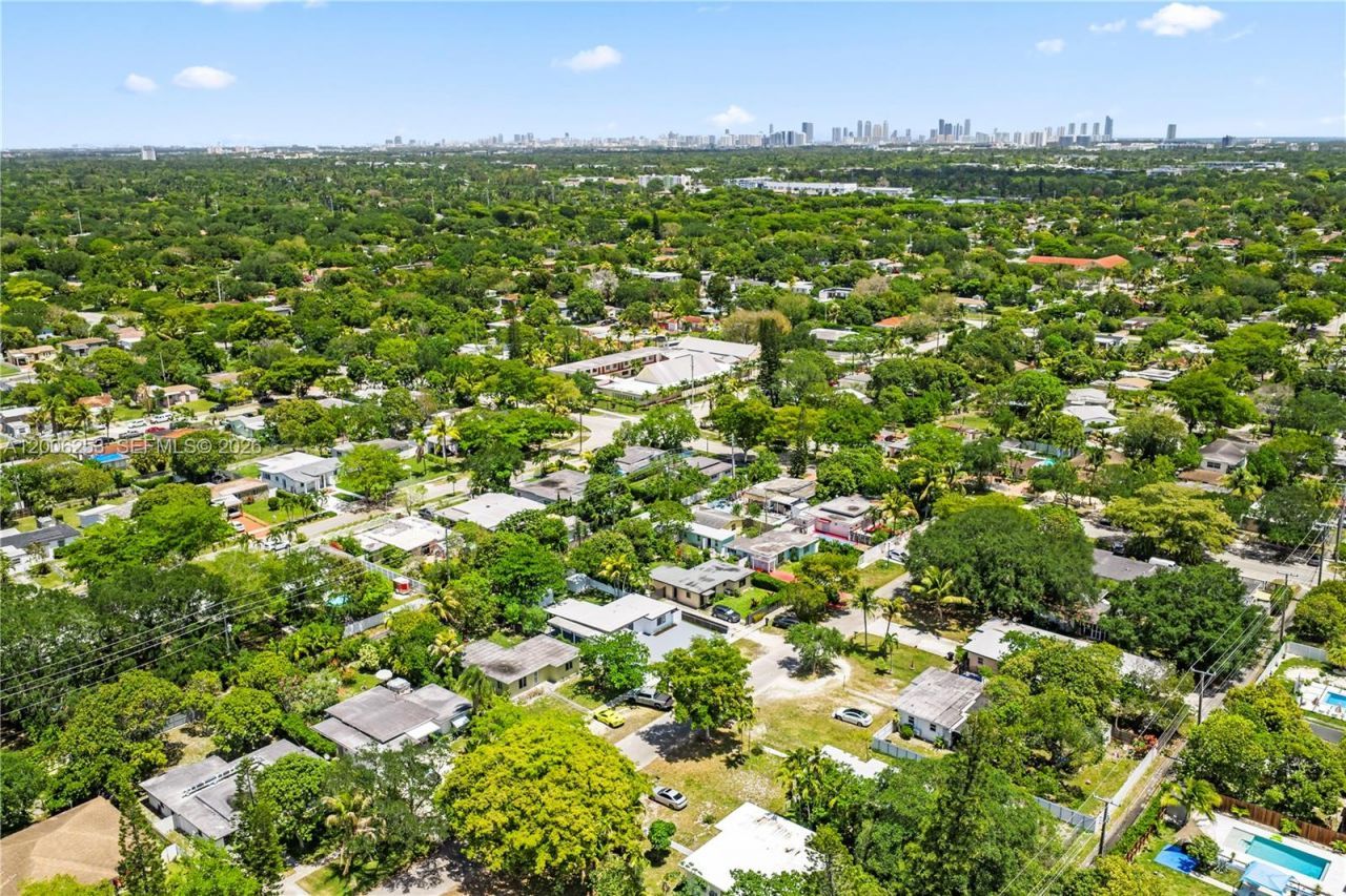 235 NW 127th St, North Miami, FL 33168 Photo