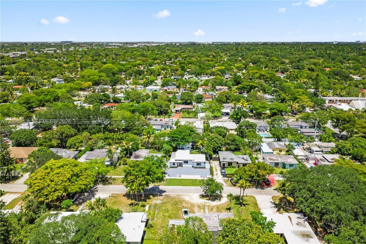 235 NW 127th St, North Miami, FL 33168 Photo