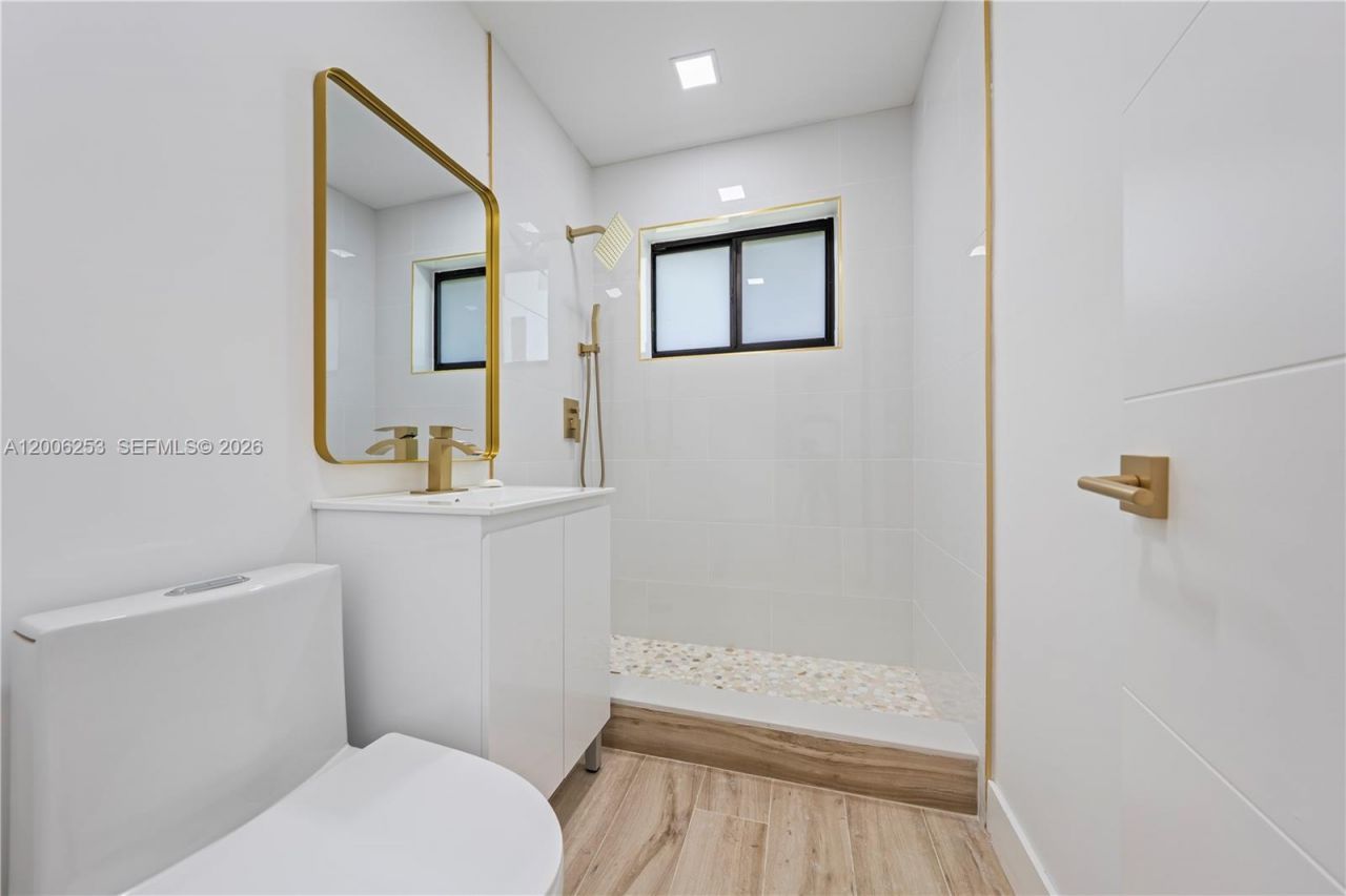 235 NW 127th St, North Miami, FL 33168 Photo
