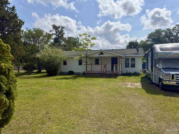 8816 Gibson Rd, Molino, FL 32577