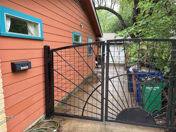 1011 Chesapeake DR, Unit B, Austin, TX 78758