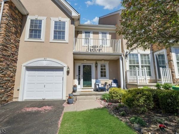 80 Magnolia Way, North Haledon, NJ 07508