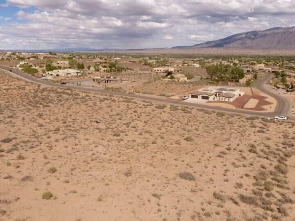 4 Don Julio Road , Corrales, NM 87048